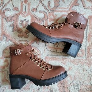 Chase + Chloe Emerson Platform Combat Booties NWOB